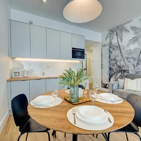 Z Widokiem - Visitopl