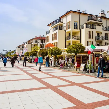 Z Widokiem - Visitopl Apartman